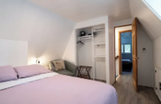 Lazy Me ~ A Magical Creek-front Cabin with Hot Tub! Private Woods