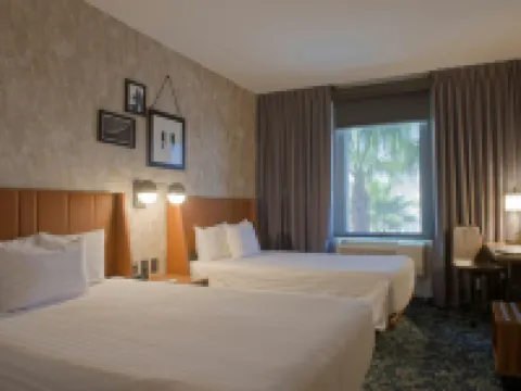 Four Points by Sheraton Distrito Uno Chihuahua チワワのホテル