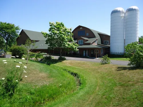 Stay in the heart of Leelanau county wine tasting region. Views to Traverse Bay