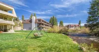 Peaceful condo on river in downtown WP w/ pool