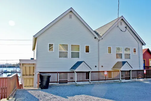 Comfort and Convenience in Downtown Sitka - Suite A Hotels in Sitka