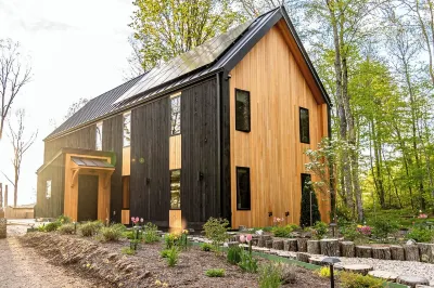 Den Outdoors Cabin With STUNNING Adirondack Views - EV charging available