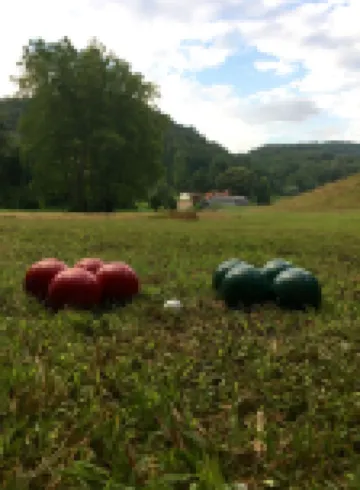 Tiny House in the Mountains- waterfall, jacuzzi and stunning farm views