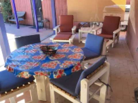 Guest room with private outside entrance and bath in Historic Barrio Viejo