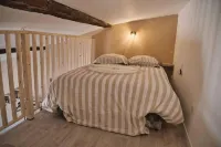 Beaucaire Cocoon 4 /quais/cité Médiévale/nature Hotels in Beaucaire