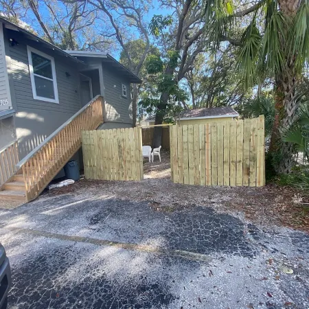 Bradenton duplex near downtown Pier, Harbor, Riverwalk & beaches.  Pet friendly!