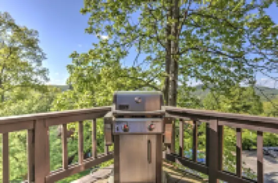 Mtn Creek Resort Condo - Mountain Bike, Hike, Golf, Swim, Legoland, NYC 1 Hour ヴァーノン・タウンシップのホテル