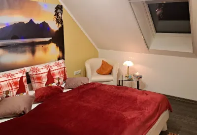 Urgemütliche Ferienwohnung, Offenes Spitzdach Nähe Weinanbaugebieten