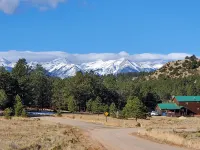 Dog Friendly, Cozy 3 Bdrm Cabin in the Woods