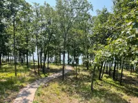 Lake Hartwell water front with private dock, sleeps 15