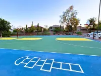 Calming 5 Bed, 3 Bath, in Good Location