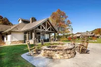 Townsend Peaceful Side Smoky Mountains Near Cades Cove Hip Vintage Condo