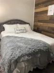 Charming and immaculate 1-bedroom Suite/Apartment in Elizabethton - 3-Star