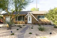 Charming Cottage near the heart of Old Town Scottsdale