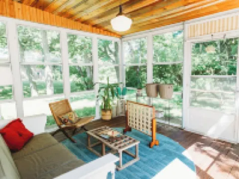 Charming Cottage w/ HOT TUB - 5 Min from LAKE MICHIGAN! Hotels in Lake Charter Township