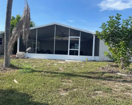 Holiday Retreat Hotels in Holiday