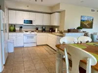 Cozy ocean front condo - New Owners