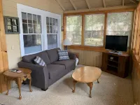 Charming Cedar Lakeside Cottage at Elbert's Resort