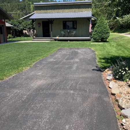 Half mile to Deadwood Main Street, trolley & trail close by, quiet neighborhood