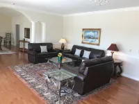 Petit Jean Cliffside Retreat Hotels in Conway County