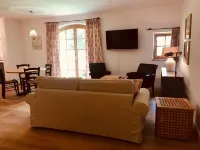 Hof Kaltenbrunn - modern apartments in the countryside Hotels in Aying