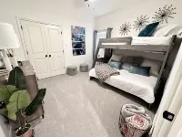 Fully stocked, close to medical, cozy, high end, pets welcome, family friendly Các khách sạn gần Thunderzone Family Fun