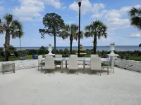 Bay-Front Dream Mansion and Large Guest House -20 minutes to beaches, 4 acres!
