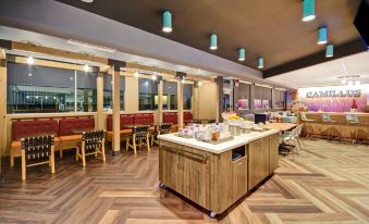 Tru by Hilton Camillus Syracuse