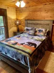 Private Mountain View cabin on 5 acres, great patio with creek below back patio.