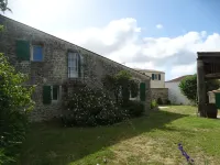 House in village Arceau ILE D'OLERON 3 persons max, no animals Hotel a Saint-Pierre-d'Oleron