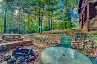 Relaxing Helen, Ga Cabin Min from Helen, Sleeps 12 with Hot Tub & Firepit!