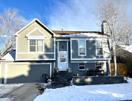 Spotless, Family-Friendly Gem! Hot Tub, Steam Shower, Playground & Gym