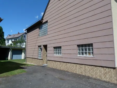 Apartment "Eifel Nest" between VULKANEIFEL and Moselle Отели в г. Кохем-Целль