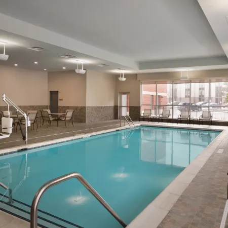 Embassy Suites by Hilton Chicago Naperville