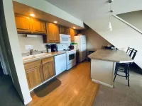 #188 Condo near large pool & shuttle to Gorge Amp-book separately