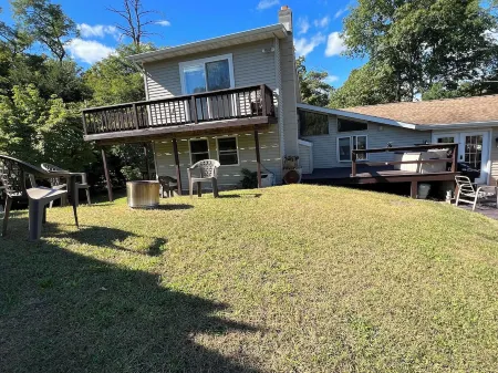 ‘The Gathering Place’ 3-Bedrm House. Between Kingston and Saugerties.