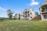 Brand New! Deerfield house with covered boat slip!