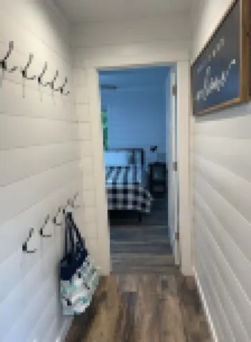 Hidden Hideway, fully furnished home perfect for family get aways!