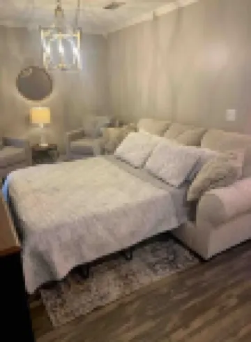 Discover Mississippi State U within 4 mins! Cozy 1-bedroom awaits.