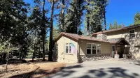 Spacious, Family Friendly, Hot Tub, Game Room, Forest View, Fireplace, 2 decks - Chalets
