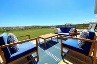 Sun & Fun @ Can't Be Beat Beachfront Location!