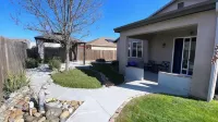 Tranquil and Spacious Family Haven by Sequoia & Kings Canyon National Park! Hôtels à proximité de : Villas At Lovers Lane