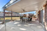 Casa Kaleidoscope: Whimsical Selfie Museum - 5bd sleeps 15
