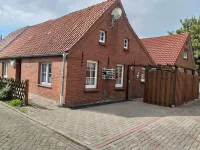 Vacation home, North Sea, Krummhörn, Upleward <br> Hotel in zona Rysumer Kirche