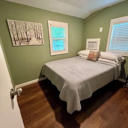 St. Johns River Cabin (Pet Friendly)