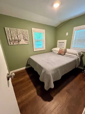 St. Johns River Cabin (Pet Friendly)