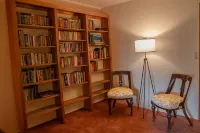 Secluded River Retreat 8 minutes from West Entrance to Glacier National Park. Hotels in Martin City