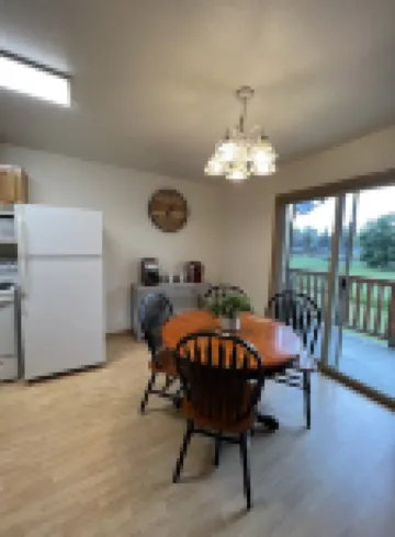 Gina’s 5th Avenue has the comforts of home.