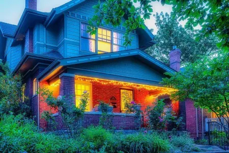 Luxury Home w Office, Gourmet Kitchen, Yoga Studio, & Beautiful Outdoor Spaces