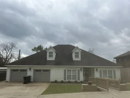 Poolside Paradise on Cross Lake